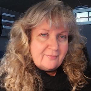 Meet your Posher, June